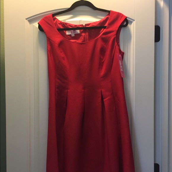 Dress - Picture 1 of 1